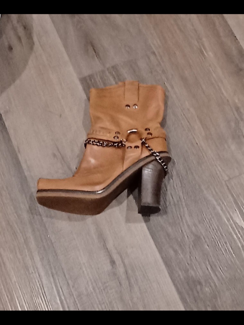 Donald Pliner Lisa Brown Western Styled Soft Leather Size 9 Boots